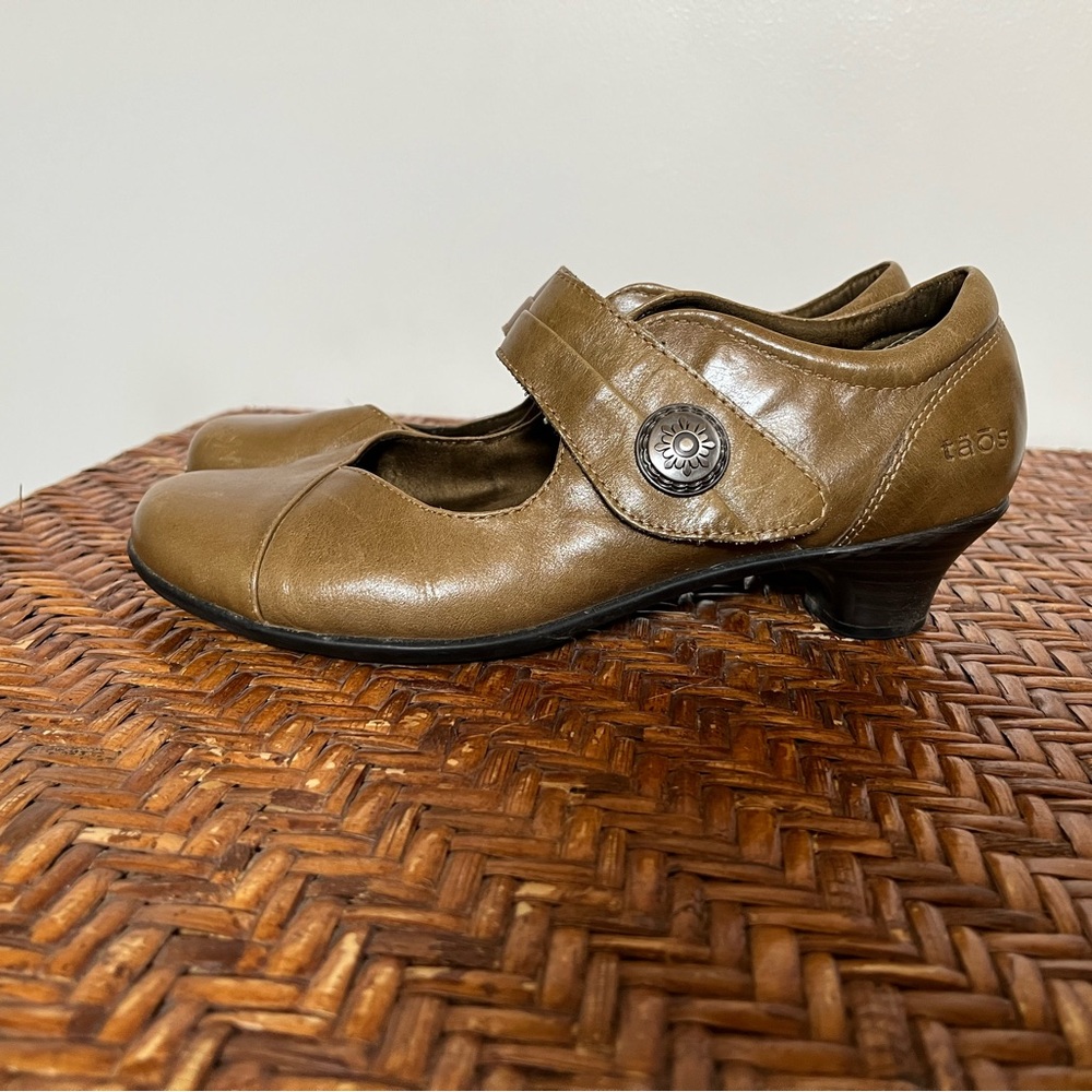 Taos Majesty Women’s Mary Jane Pumps Brown Leather Shoes Buckle Size 8.5